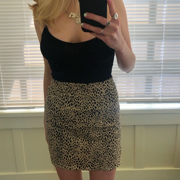 Brandy Melville Phoebe Skirt - Picture 1 of 3